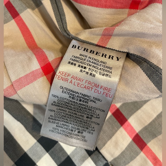 Authentic Burberry Toddler Trench Coat - The Mini Wiltshire 4T England - Picture 8 of 14